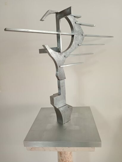 TIME FLIES - a Sculpture & Installation Artowrk by MAO
